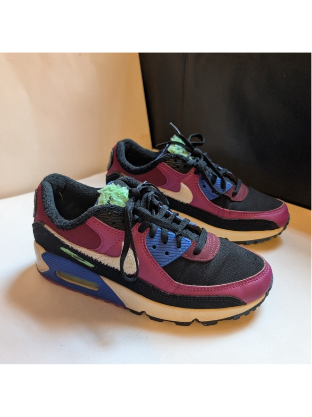Nike Air Max 90 premium cactus flower Size 8 In GUC